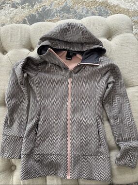 Bench Women's Herringbone Hooded Jacket in Gray and Pink Trim